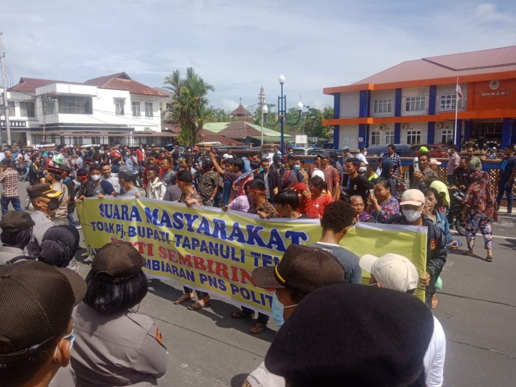 Demo Tolak Kehadiran Yetty Sebagai PJ Bupati, Minta Pengadaan Kaos Badar Jilid II Dituntaskan 