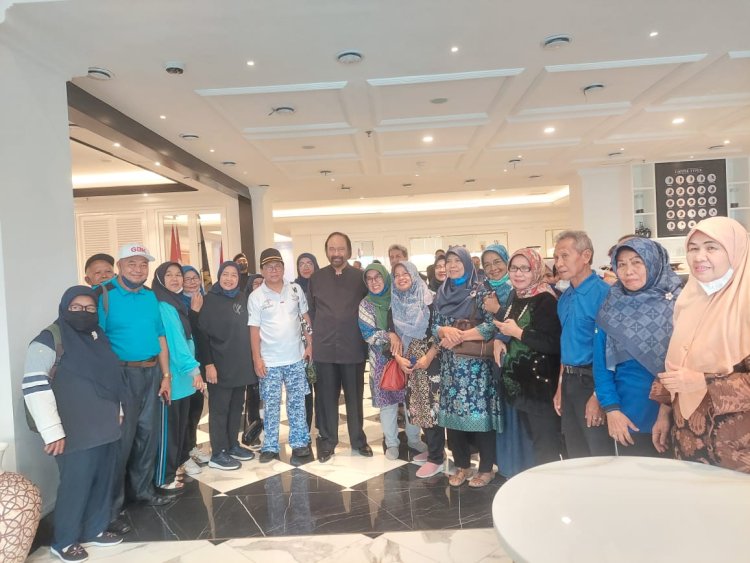 Inisiasi Delmeria, Alumni PGA Padang Bertemu Surya Paloh