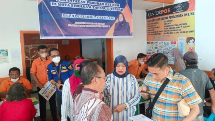 Anggota DPR RI Delmeria Tinjau Penyaluran BLT BBM di Sibolga