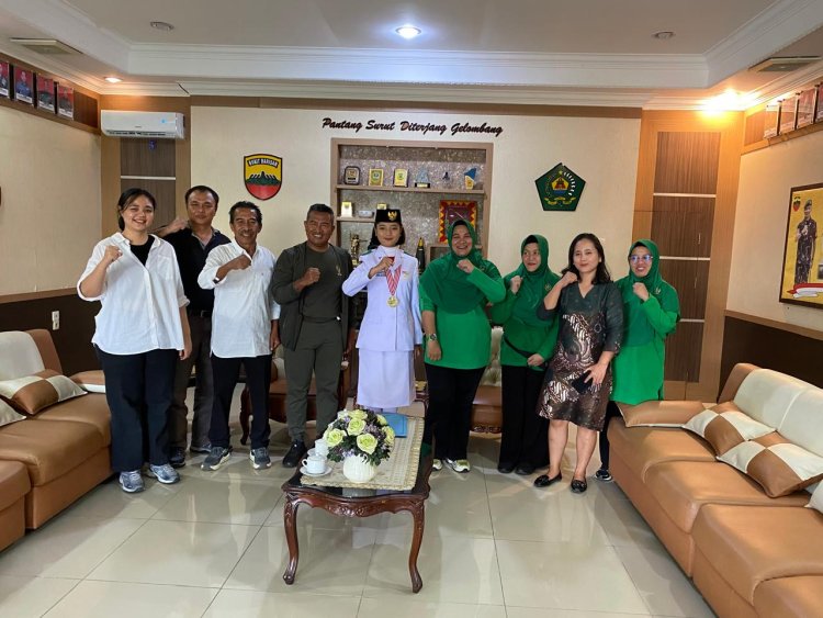 Danrem 023/Kawal Samudra kolonel inf Lukman terima Audensi Violetha Sianturi