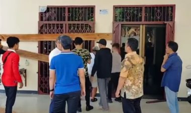 Merasa Dirugikan, Fraksi GERINDRA Segel Kantor DPRD Sibolga : Kantor ini Bukan Milik Pribadi Ketua DPRD!