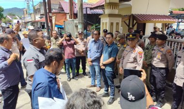 Aliansi Wartawan Demo Ke Kantor Walikota dan DPRD Sibolga, Feliks : Sebagai ASN, Jangan Terkontaminasi Kepentingan Politik